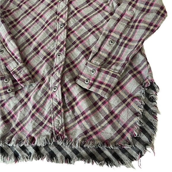CAbi Highland Flannel Plaid Gray and Purple Button Up Frayed Hem Shirt Size S - Picture 8 of 13